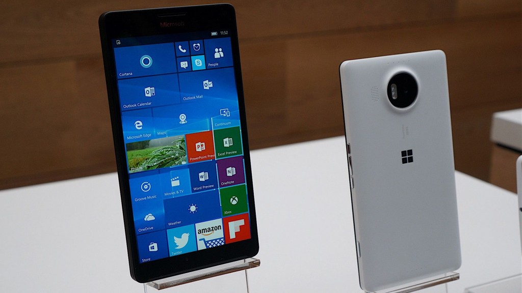 Microsoft pulls Windows 10 Mobile update after users hit snags