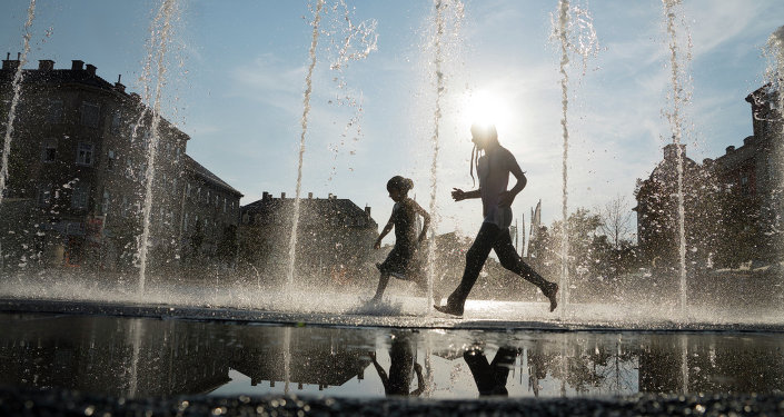 AFP 2015 JOE KLAMAR Flint Michigan Declares State of Emergency Amid Lead Poisoning in Children