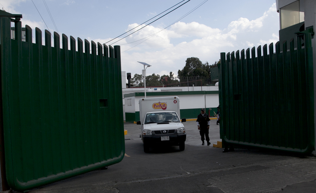 A vehicle exits the compound of the Agujas immigration detention center where U.S. fugitive Ethan Couch is being detained in Mexico City Tuesday Jan. 5 2