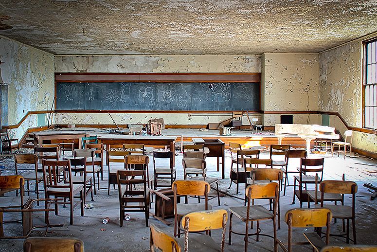 An abandoned Detroit school