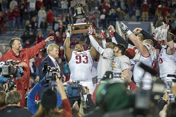 Liberty Bowl 2015 Schedule: Arkansas vs Kansas State Odds and Point Spread, Prediction, Date, Time, Preview, Location and More