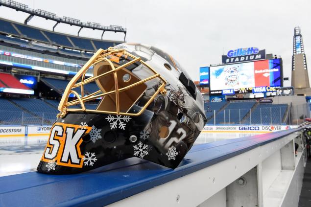 Tuukka Rask's mask for the Winter Classic at Gillette features Patriots QB Tom Brady