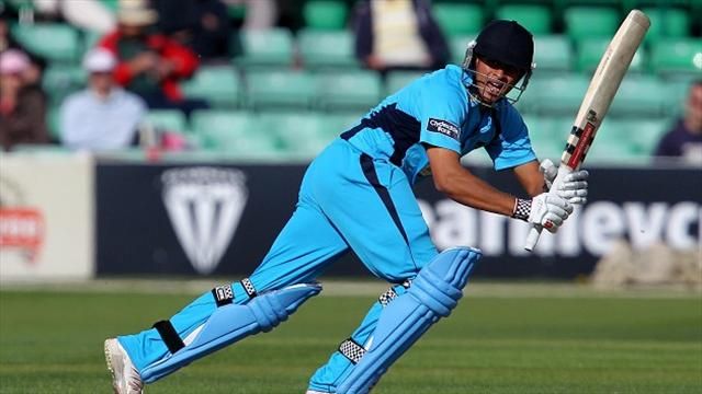 Usman Khawaja inspires Sydney Thunder to maiden Big Bash League title