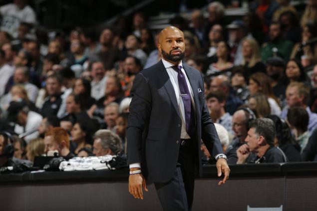 Derek Fisher is optimistic for the Cavaliers new head coach Tyronn Lue