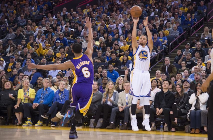 Warriors Bounce Back With Win Over Lakers