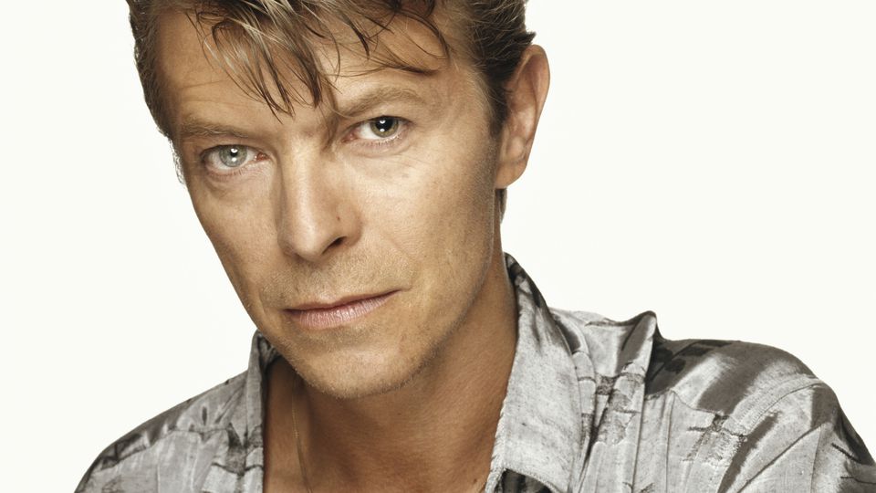 NYC performance of Lazarus becomes Bowie memorial