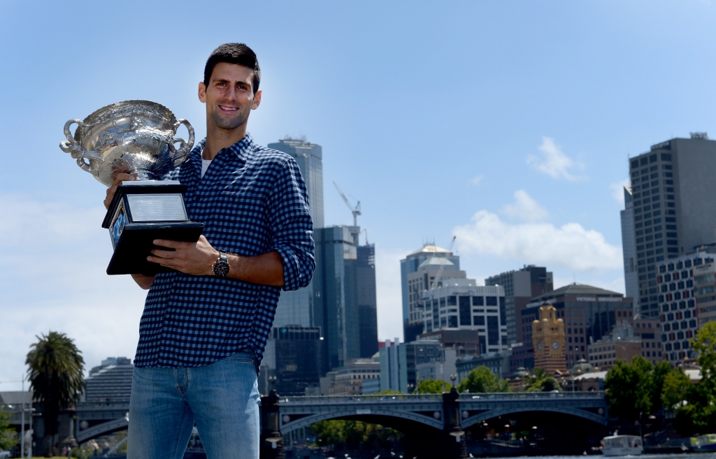 Djokovic bids to extend hot streak in Melbourne