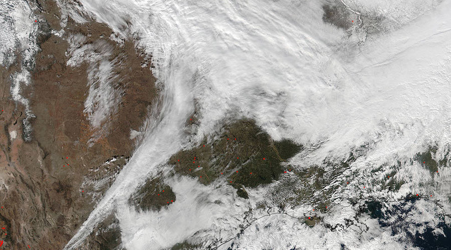 On Jan. 20 at 2:30 p.m. EST the VIIRS instrument aboard NASA-NOAA's Suomi NPP captured this image of the winter storm moving through the central U.S