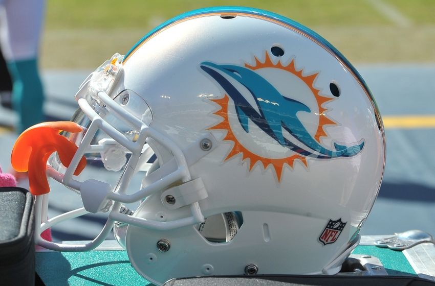 Adam Gase could be hired by Miami Dolphins on Saturday