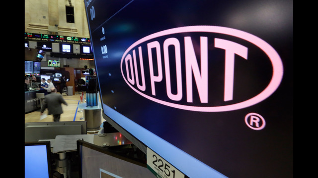 DuPont reports $253M loss for 4Q