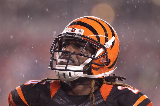 Pacman Jones costs the Bengals a playoff win with his unsportsmanlike conduct penalty at the end of the game