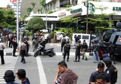 Explosion in Jakarta leaves at least 1 dead