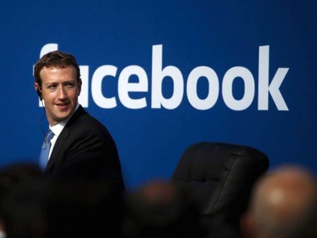 Facebook crushes Q4 earnings expectations with $5.8B in revenue and 1.59B users