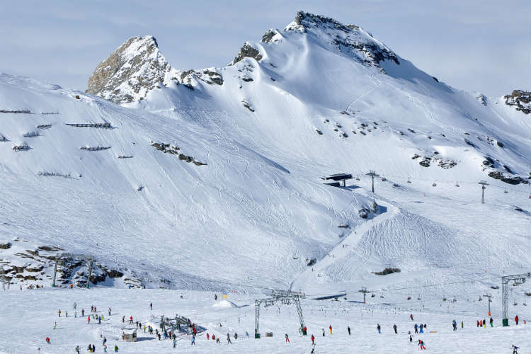 French Alps skiing