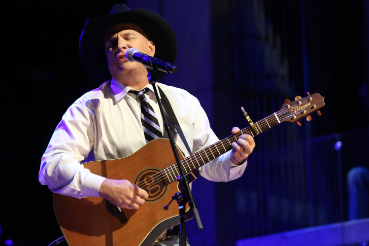 Garth Brooks shows postponed in Baltimore due to snow