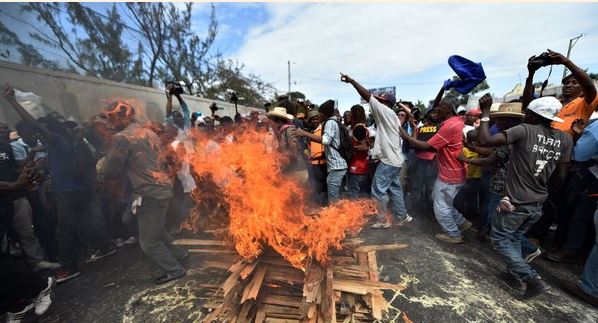 Violence in Port-au Prince after election postponed