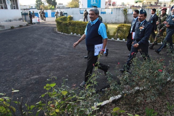 Seven killed as terror attack on India's Pathankot air base enters its third day