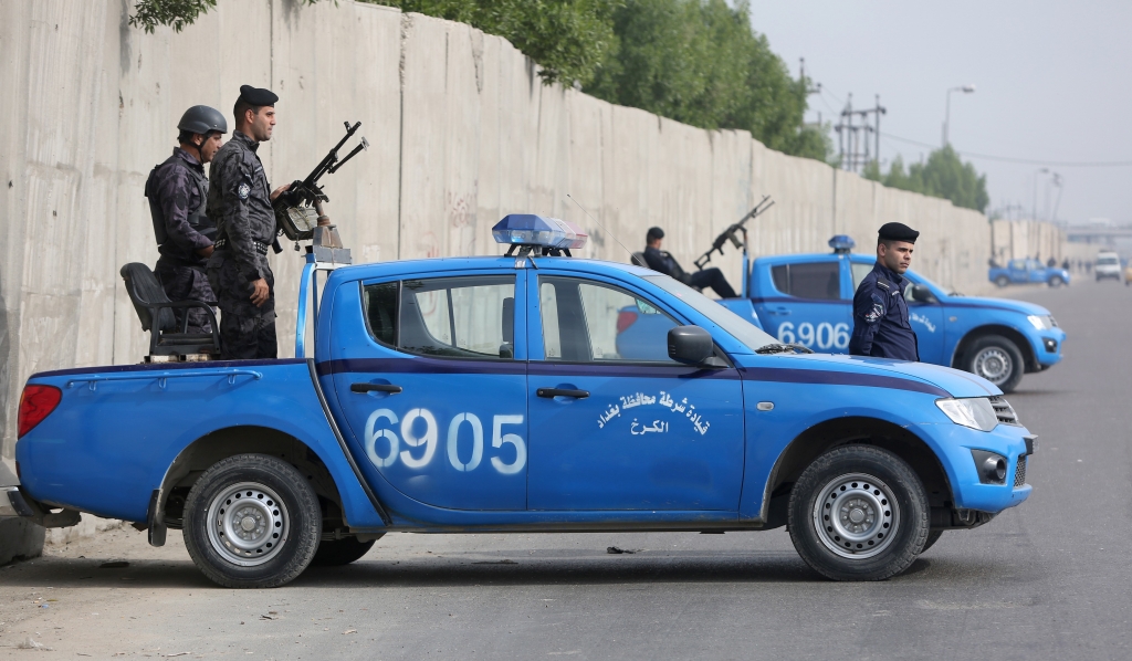 At least nine dead following car bomb explosion outside Baghdad shopping centre