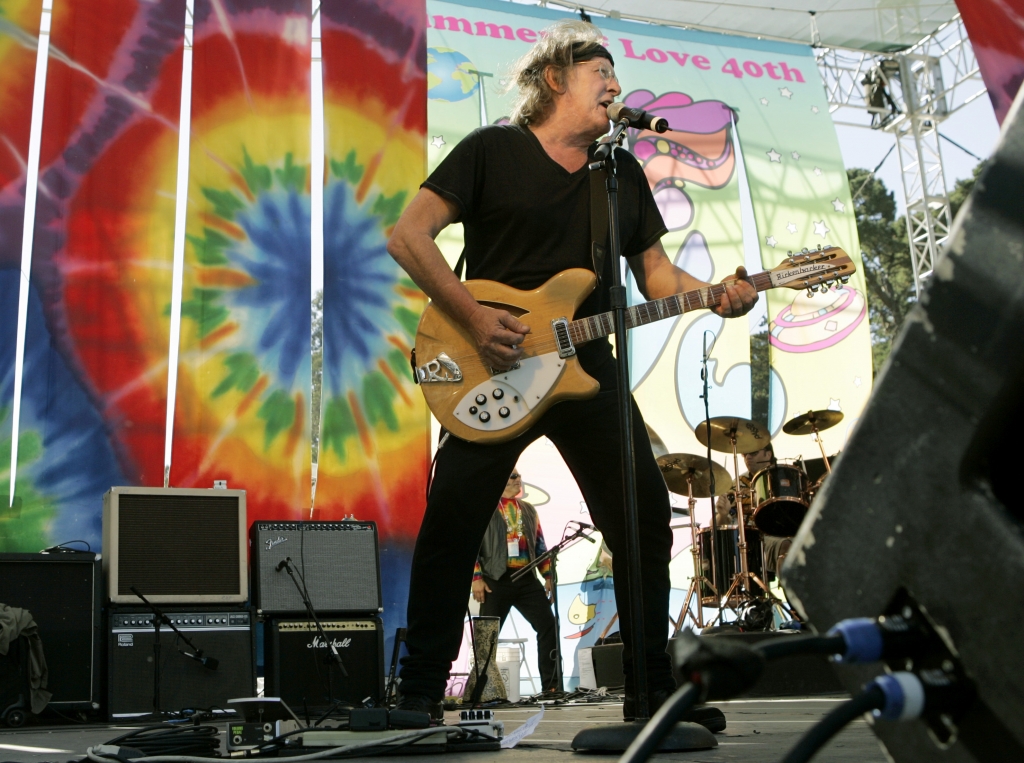 Jefferson Airplane singer Paul Kantner dies