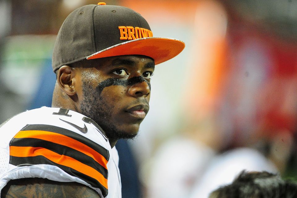 Report Browns’ Gordon applies for reinstatement