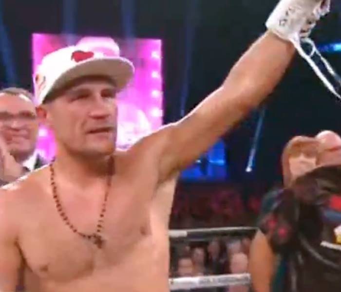 Kovalev retains three light heavyweight belts with easy win over Pascal