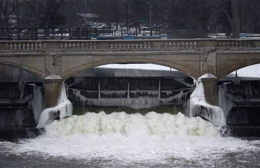 Regional EPA official resigns over Flint water crisis