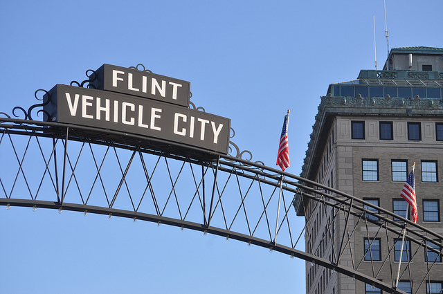 New lawsuit seeks replacement of Flint's lead pipes