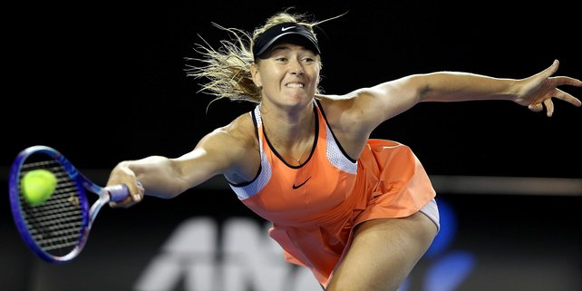 Maria Sharapova 'I changed my dress and felt a little bit lighter which made me move better&#39