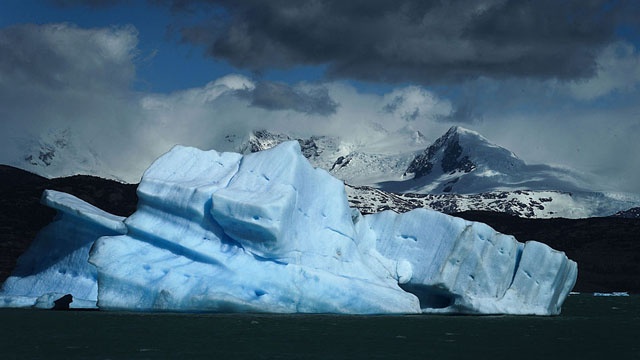 Global warming glacier