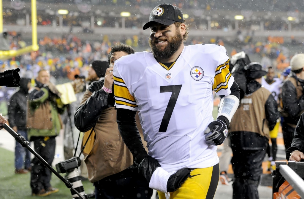 20160109mfsteelerssports24-3 Steelers coach Mike Tomlin says Ben Roethlisberger'has a chance to play against Denver on Sunday