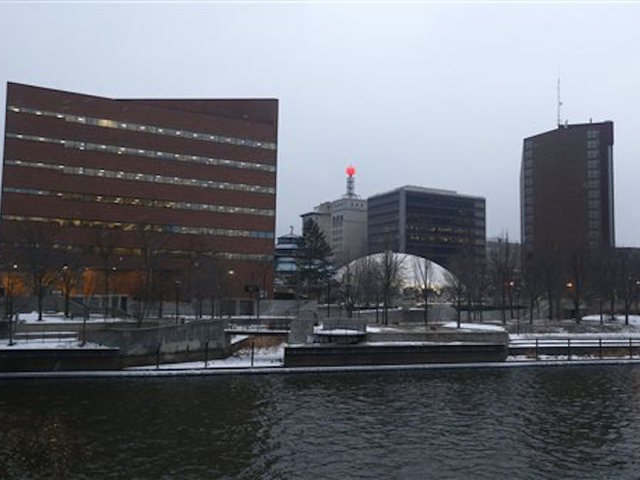 Regional EPA official resigns over Flint water crisis