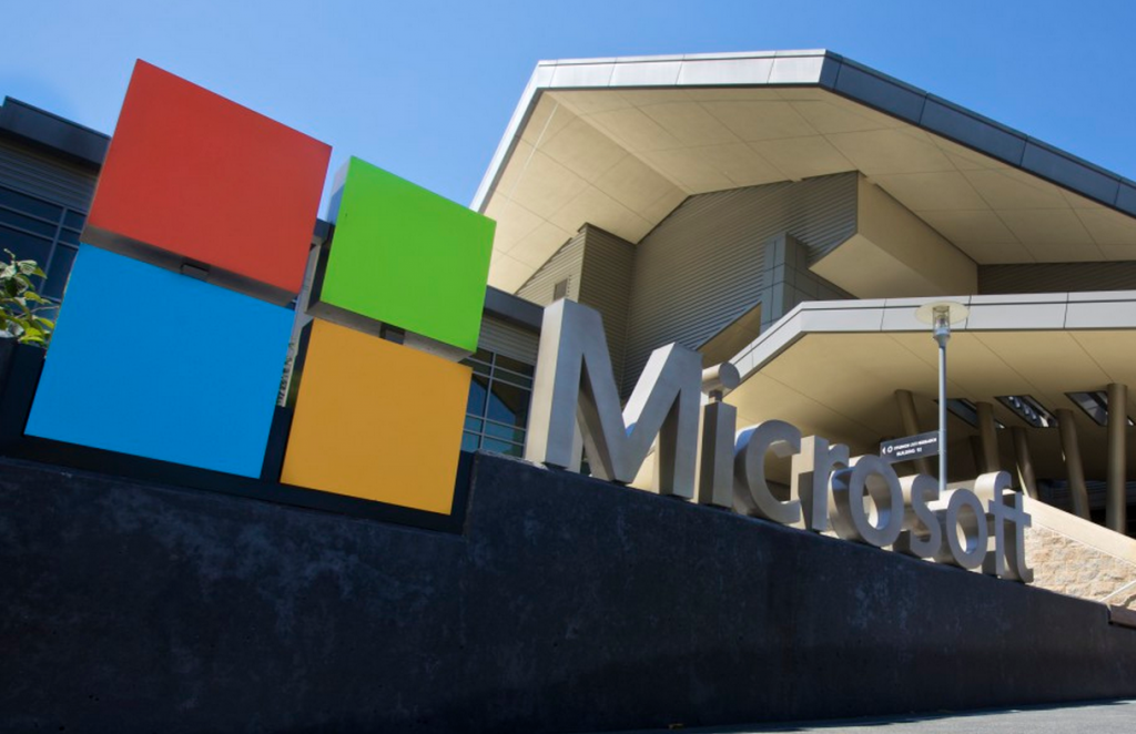 Microsoft cloud revenues rise as phones plunge in its fiscal Q2