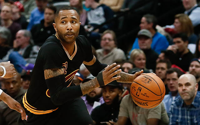 Mo Williams is so upset he forgot his headband