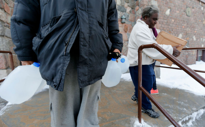 National Guard to Help Distribute Bottled Water in Flint Michigan