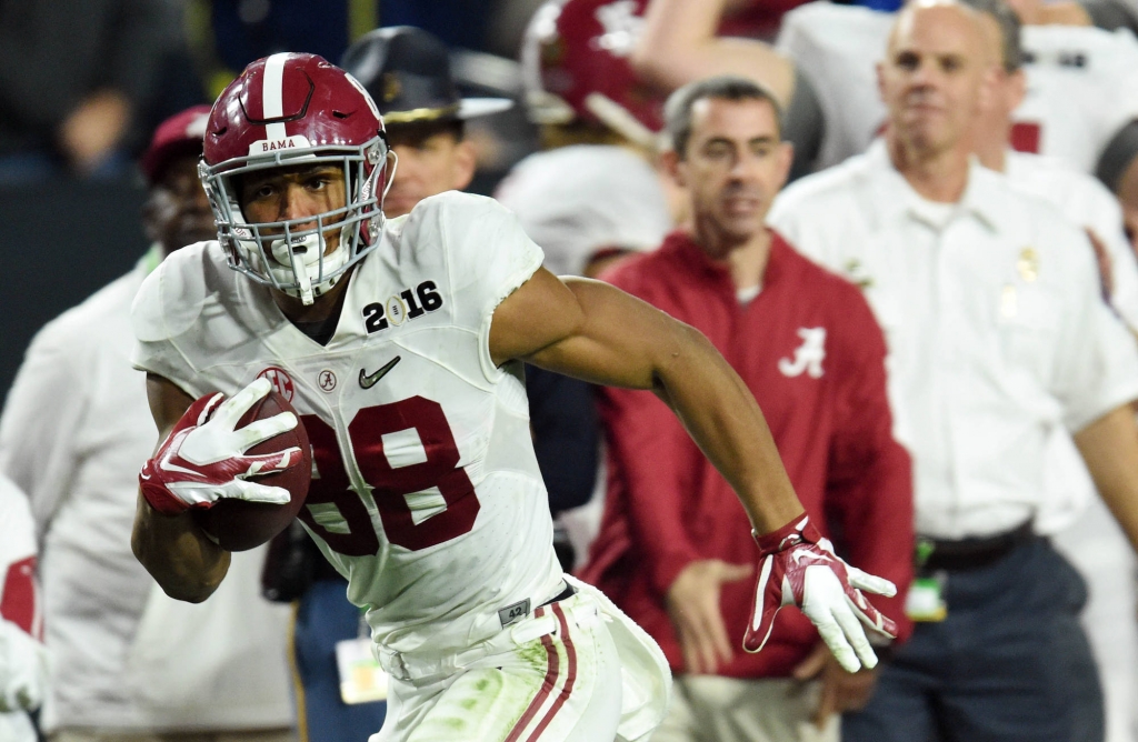 O.J. Howard runs past Clemson defenders for touchdowns.		Matt Kartozian-USA TODAY Sports