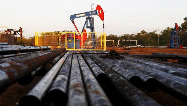 Oil Prices Dive Below $29 a Barrel