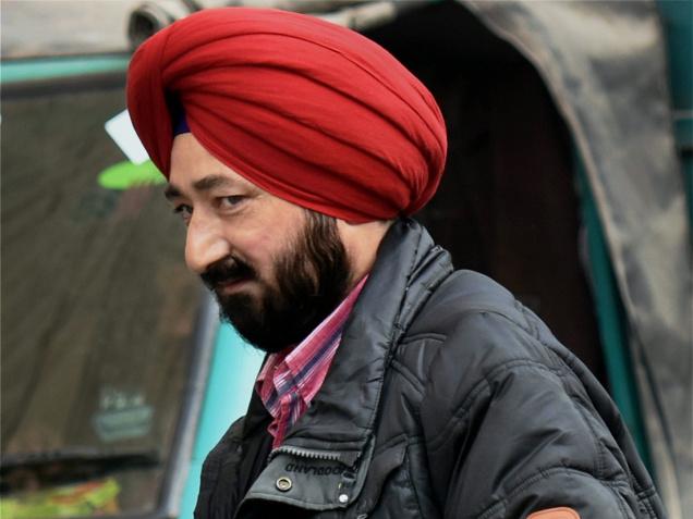 Punjab Police SP Salwinder Singh arrives to appear before the NIA in New Delhi