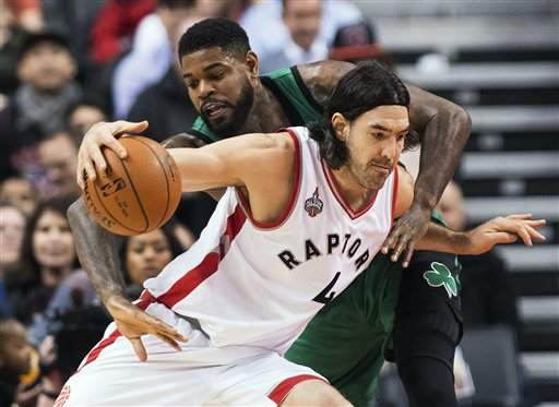 DeRozan powers Raptors past Celtics for sixth straight win