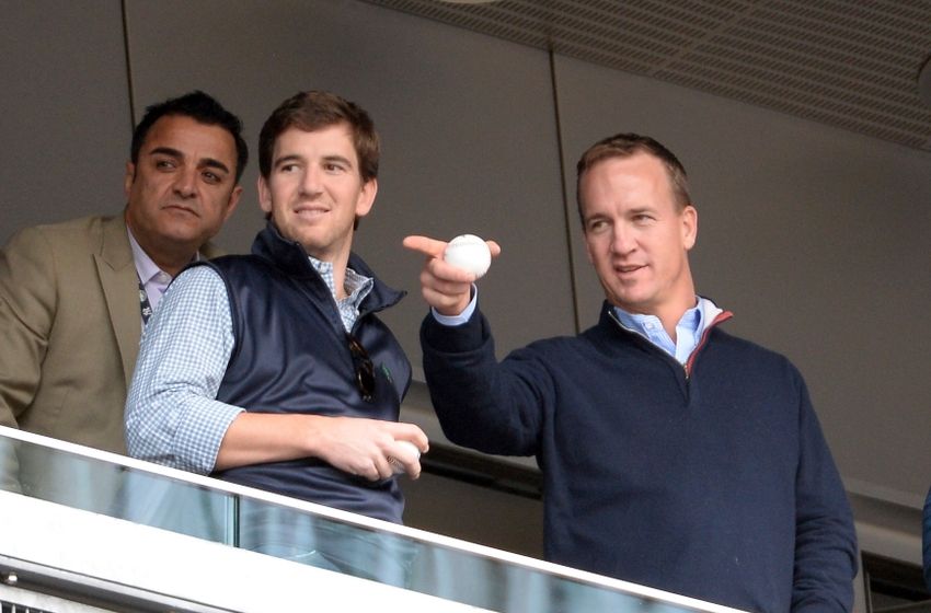 Eli Manning wants Peyton Manning to go out on top