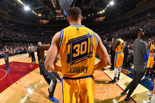 WATCH: Steph Curry bests LeBron James as Warriors brush aside the Cavaliers