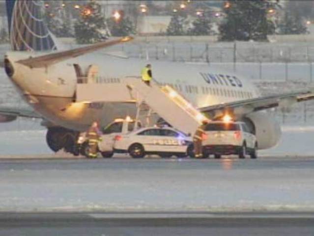 Small plane goes off tarmac in aborted takeoff in Regina