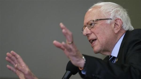 Three weeks before the first votes of the 2016 Democratic presidential primary will be cast a series of polls show Bernie Sanders as a serious threat to Hillary Clinton in both Iowa and New Hampshire. A Quinnipiac University poll released Tuesday