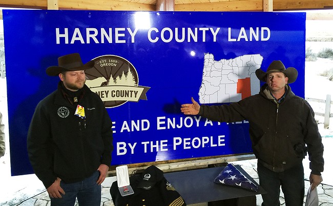 Tribe outraged after Oregon militia rifle through Native American artifacts