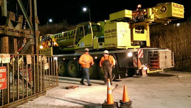 Cayuga salt mine elevator malfunction traps 17 miners underground in Lansing