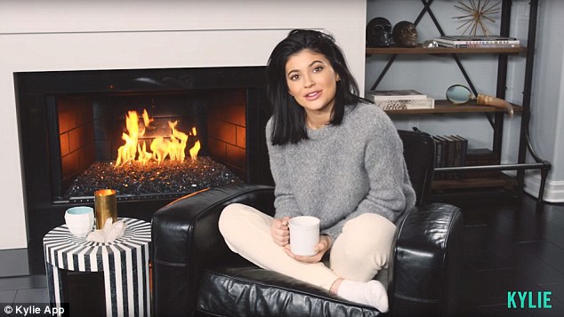 Resolutions for 2016 Kylie Jenner informed her fans that she intends to tone down her hair and make-up this year in a new video posted to her app