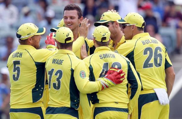 Fluent Smith trumps rollicking Rohit in easy win for Aussies