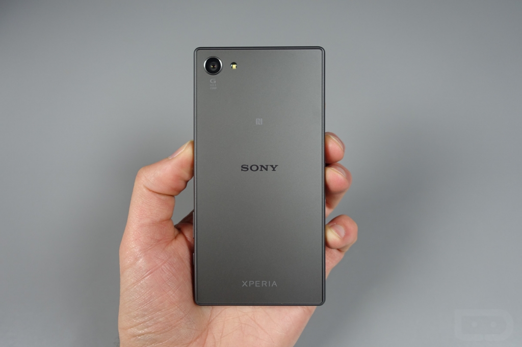 Sony launches Xperia Z5 pink colour variant