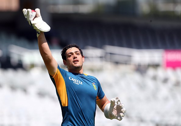 De Kock ruled out of 3rd Test with knee injury