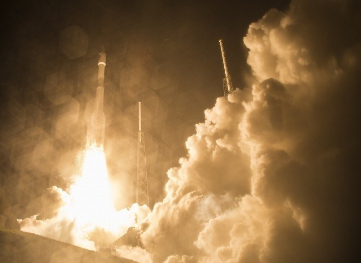 Rocket take-off Atlas V