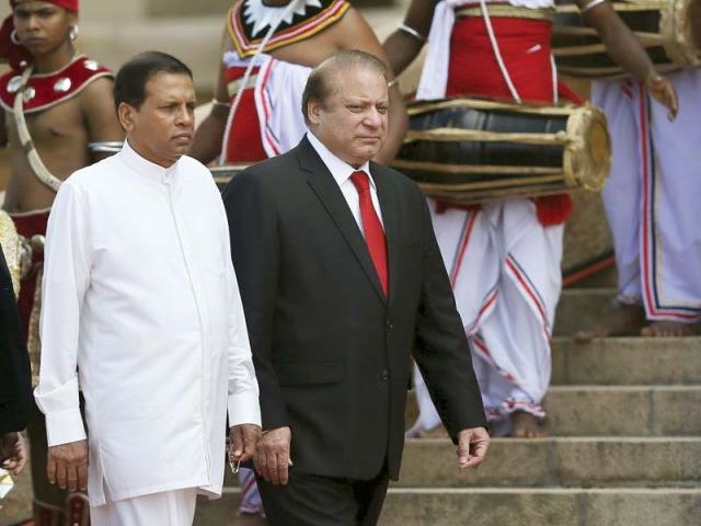 Sri Lankan President welcomes PM Nawaz